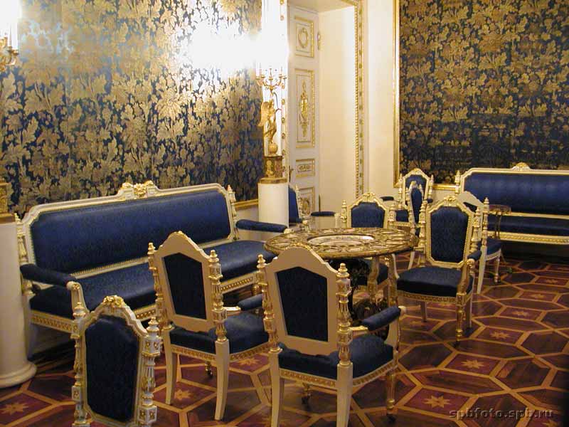 Синяя гостиная Юсуповского дворца.