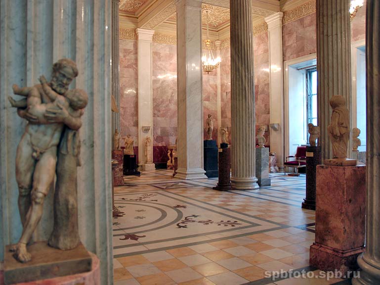 Зал античной декоративной скульптуры